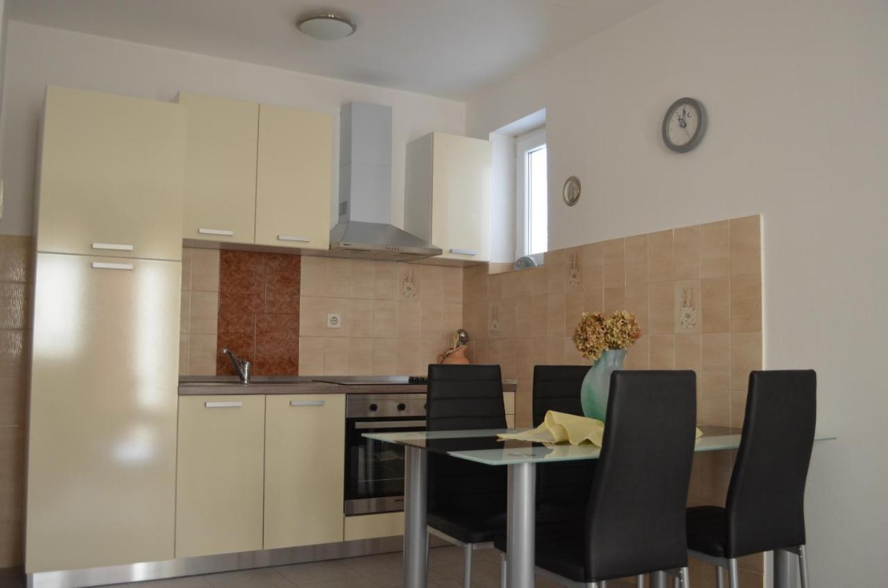 באסקה Apartments Ivana חדר תמונה